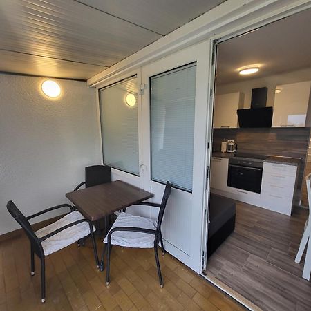 Apartmani I Sobe Mara Palit Εξωτερικό φωτογραφία