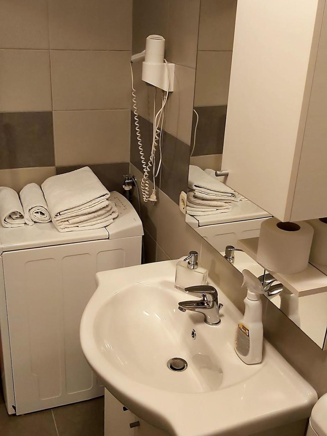 Apartmani I Sobe Mara Palit Εξωτερικό φωτογραφία