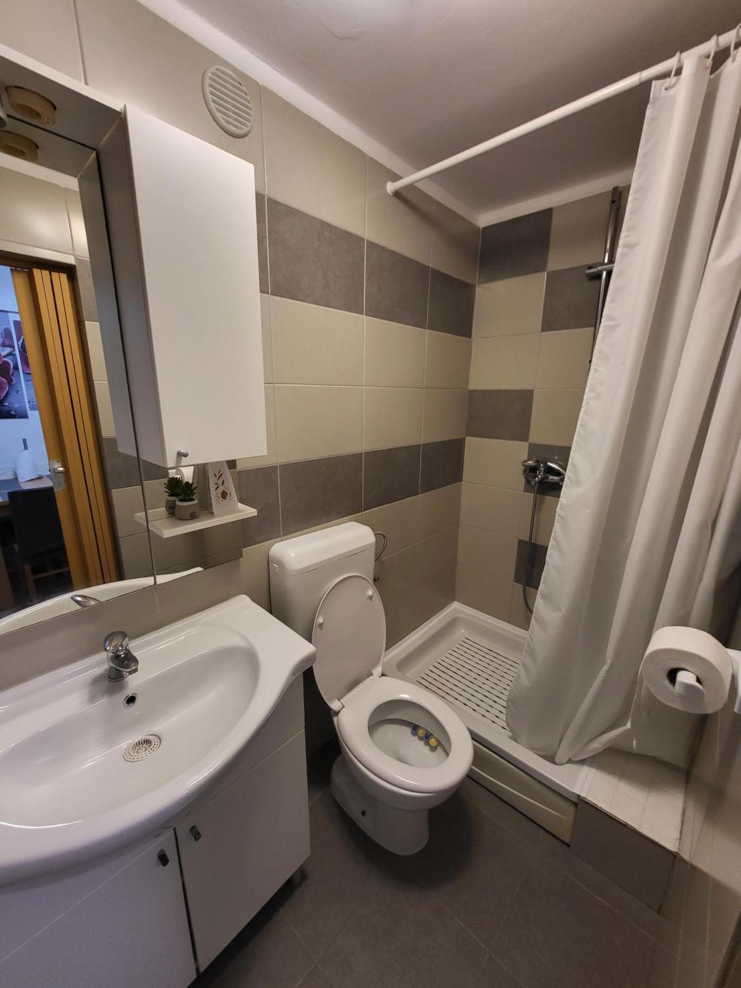 Apartmani I Sobe Mara Palit Εξωτερικό φωτογραφία