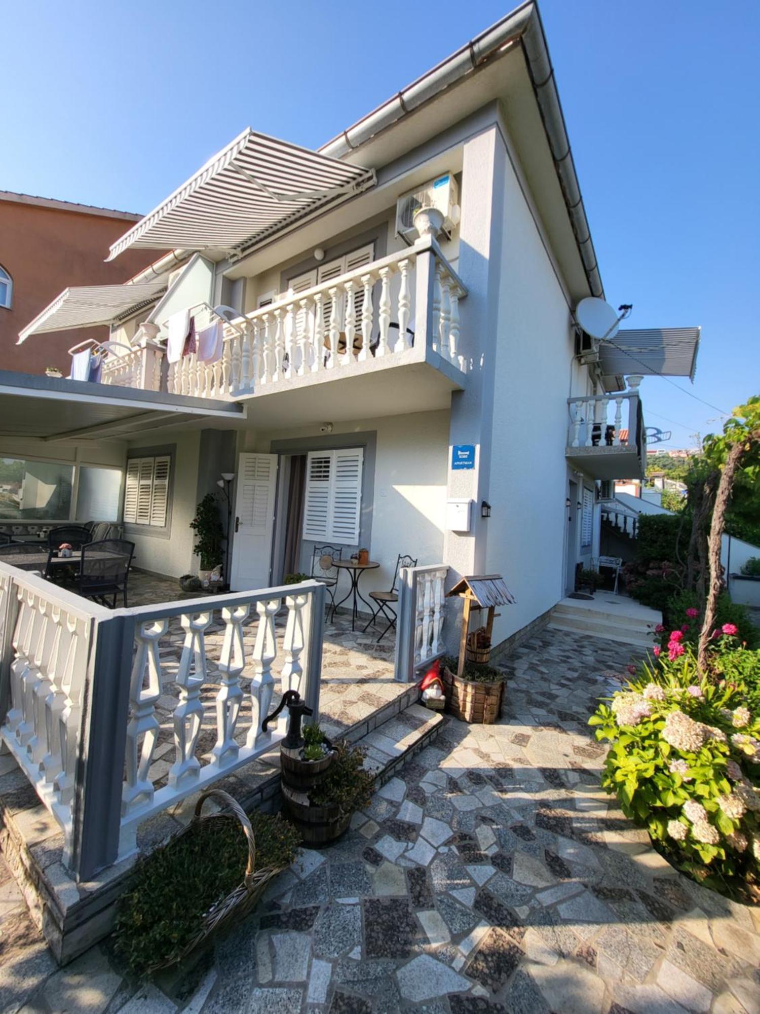 Apartmani I Sobe Mara Palit Εξωτερικό φωτογραφία