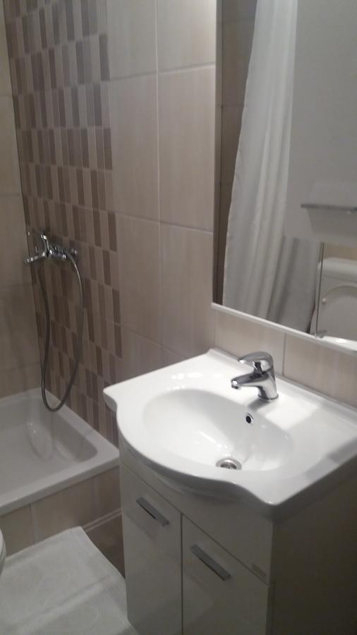 Apartmani I Sobe Mara Palit Εξωτερικό φωτογραφία