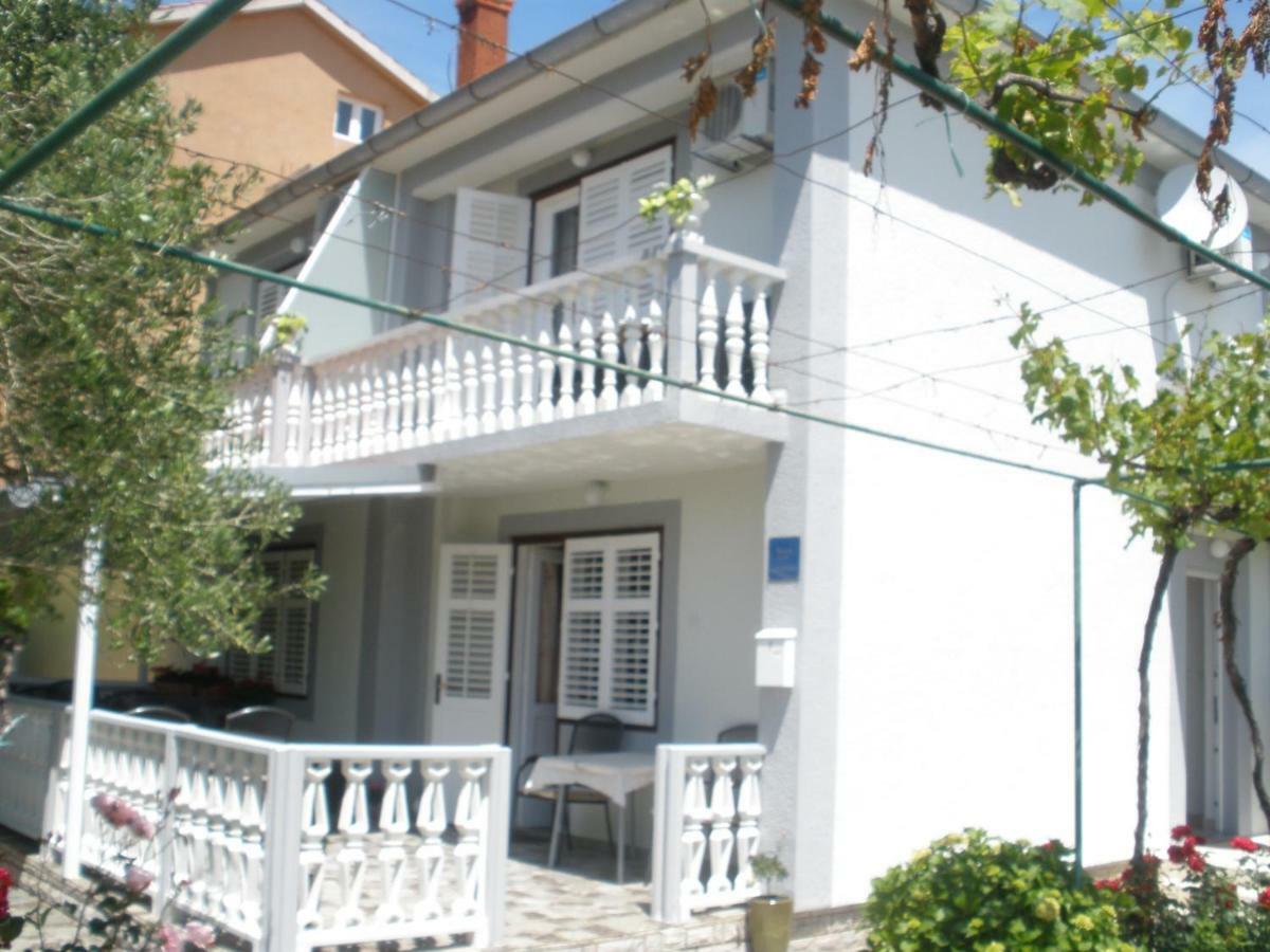 Apartmani I Sobe Mara Palit Εξωτερικό φωτογραφία